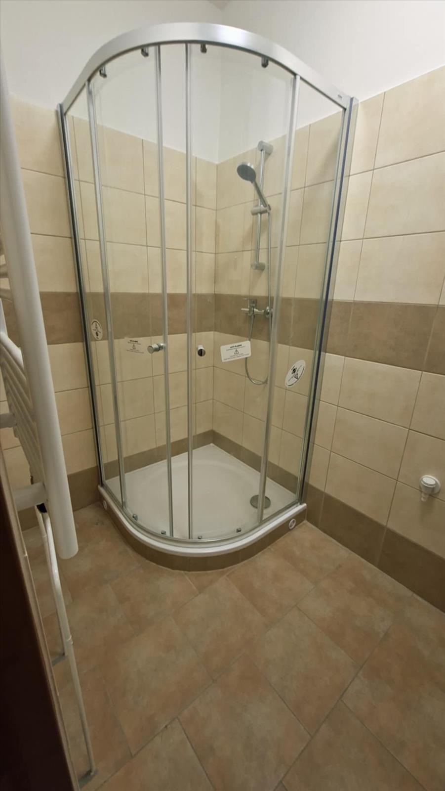 638980204710016581_sprchový kout.jpg